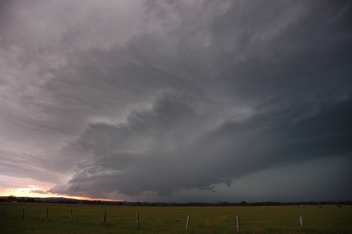 cumulonimbus thunderstorm_base : N of Casino, NSW   15 December 2006