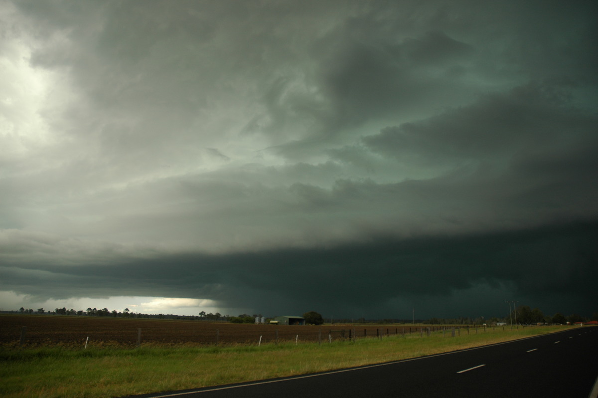 shelfcloud shelf_cloud : SE of Casino, NSW   15 December 2006