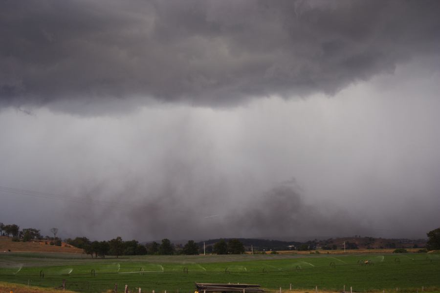 cumulonimbus thunderstorm_base : Singleton, NSW   24 December 2006