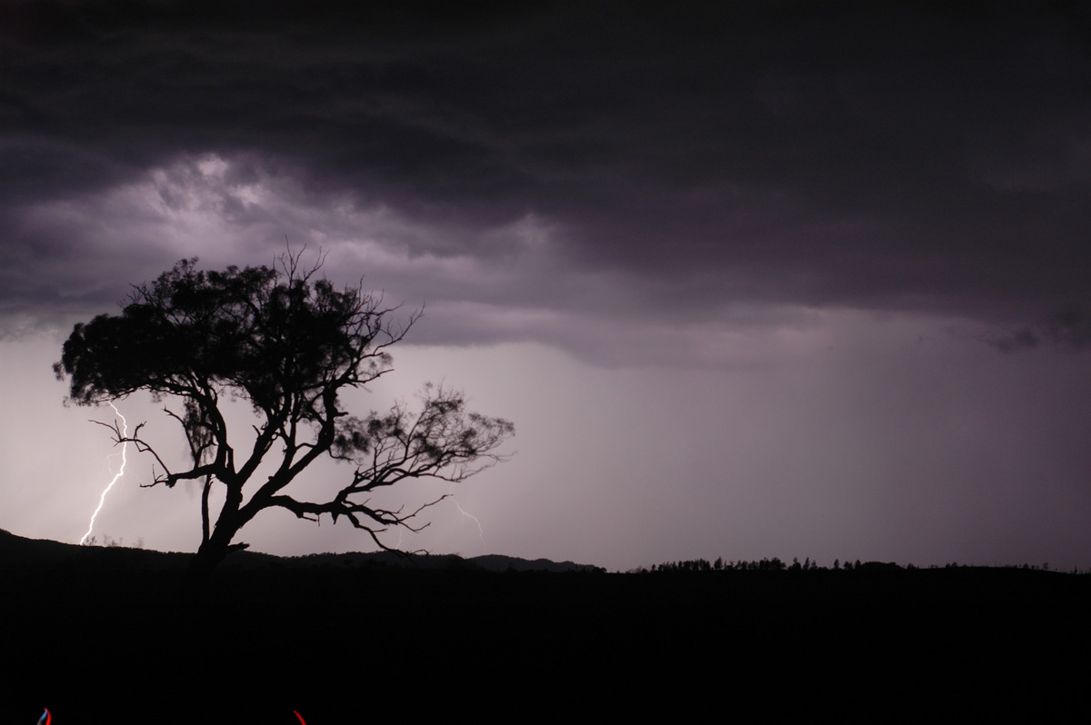 lightning lightning_bolts : W of Tenterfield, NSW   12 January 2007