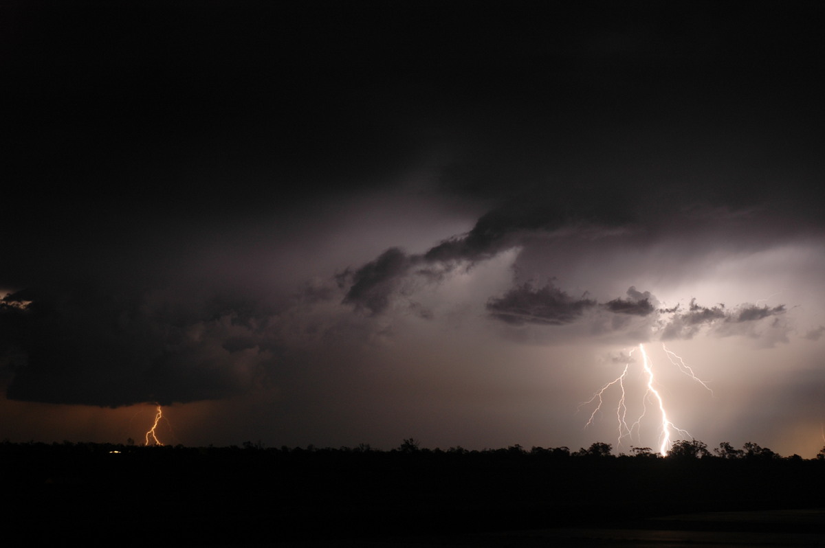 lightning lightning_bolts : Milmerran, QLD   13 January 2007