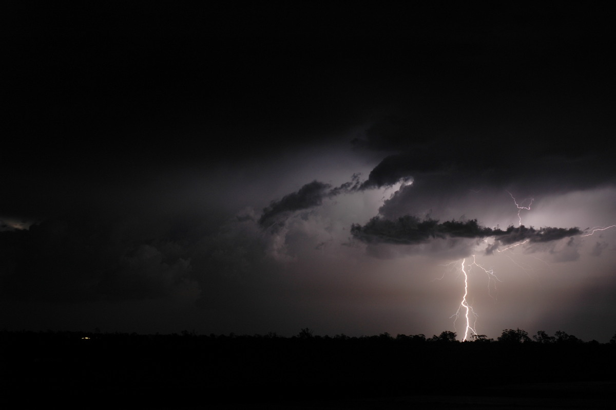 lightning lightning_bolts : Milmerran, QLD   13 January 2007