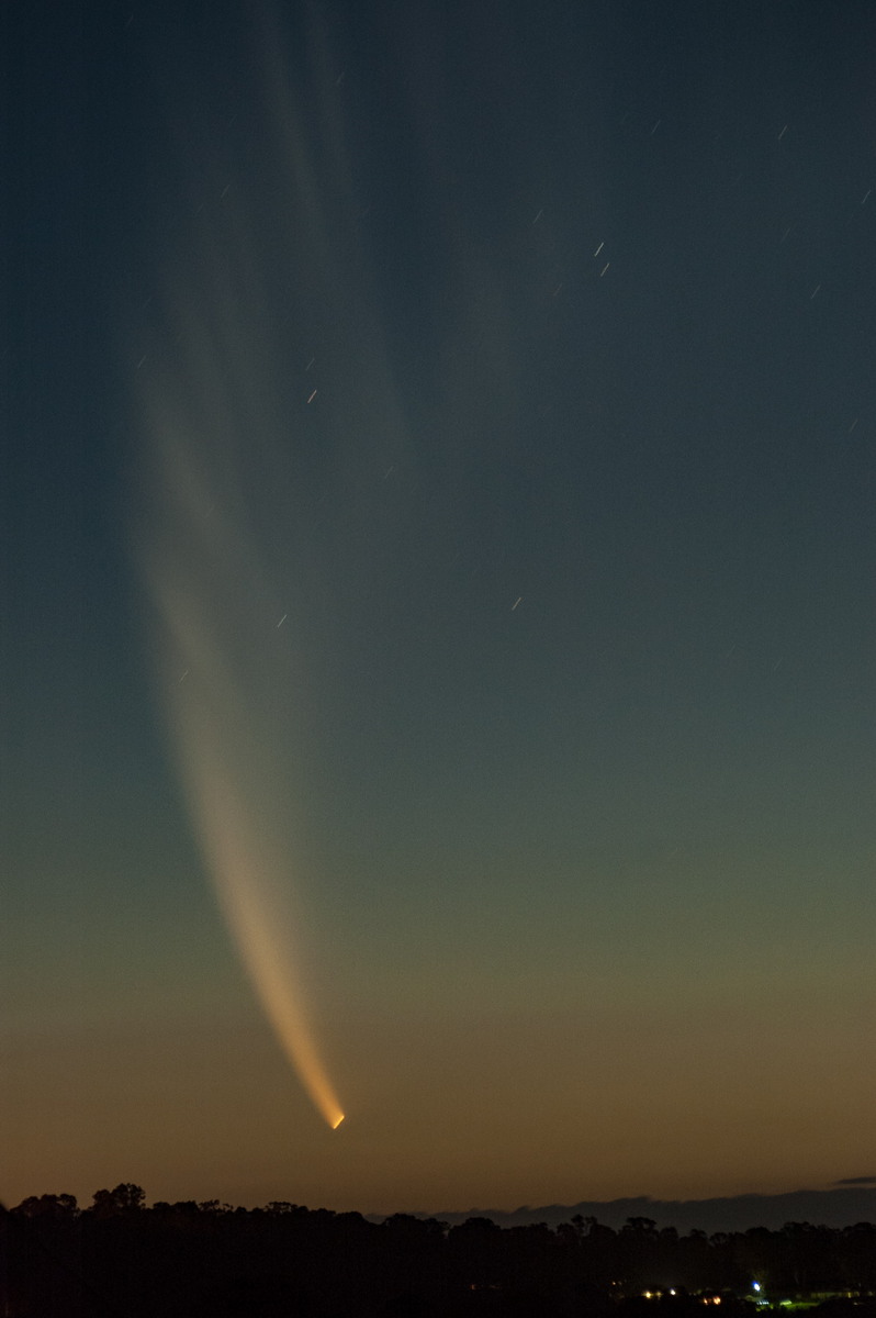 favourites michael_bath : Comet McNaught from<BR> McLeans Ridges, NSW   19 January 2007