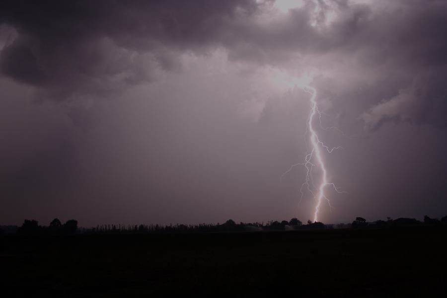 lightning lightning_bolts : near Yurramundi, NSW   23 January 2007