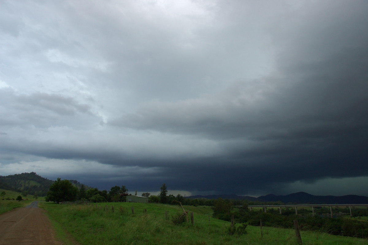 inflowband thunderstorm_inflow_band : Jackadgery, NSW   26 January 2007