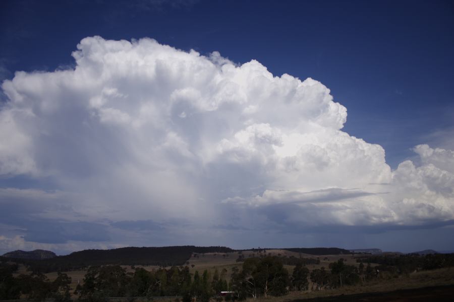 thunderstorm cumulonimbus_incus : S of Cherry Tree Hill, NSW   3 February 2007