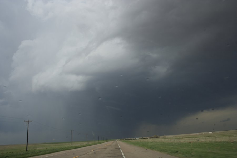 raincascade precipitation_cascade : N of Springfield, Colorado, USA   21 April 2007