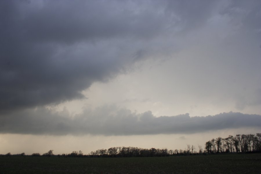 inflowband thunderstorm_inflow_band : Nickerson, Kansas, USA   24 April 2007