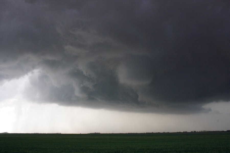 cumulonimbus supercell_thunderstorm : Nickerson, Kansas, USA   24 April 2007