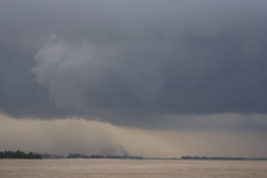 cumulonimbus supercell_thunderstorm : Nickerson, Kansas, USA   24 April 2007