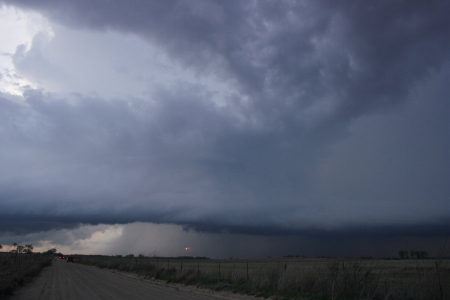 raincascade precipitation_cascade : Nickerson, Kansas, USA   24 April 2007