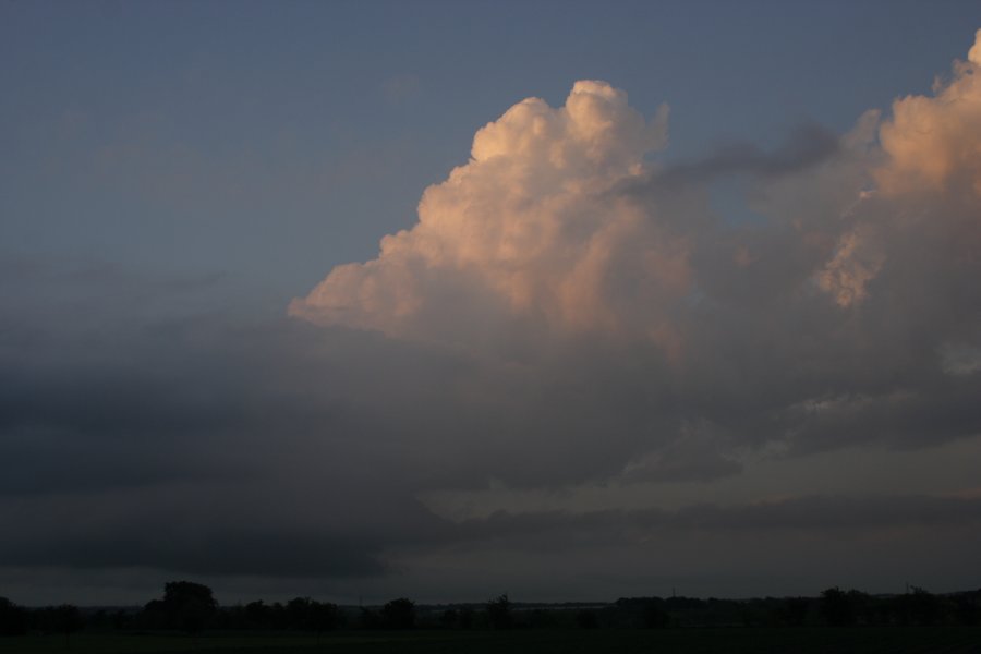 inflowband thunderstorm_inflow_band : Hillsboro, Texas, USA   3 May 2007