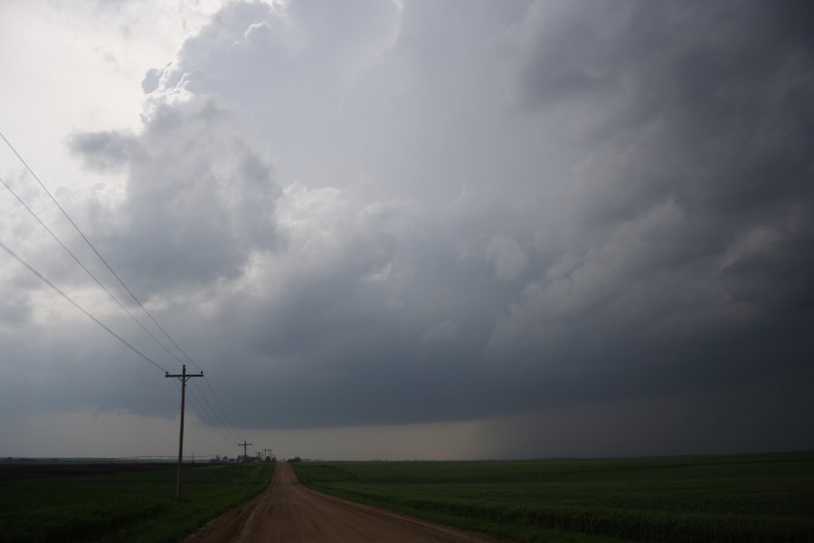 raincascade precipitation_cascade : SE of Greensburg, Kansas, USA   5 May 2007