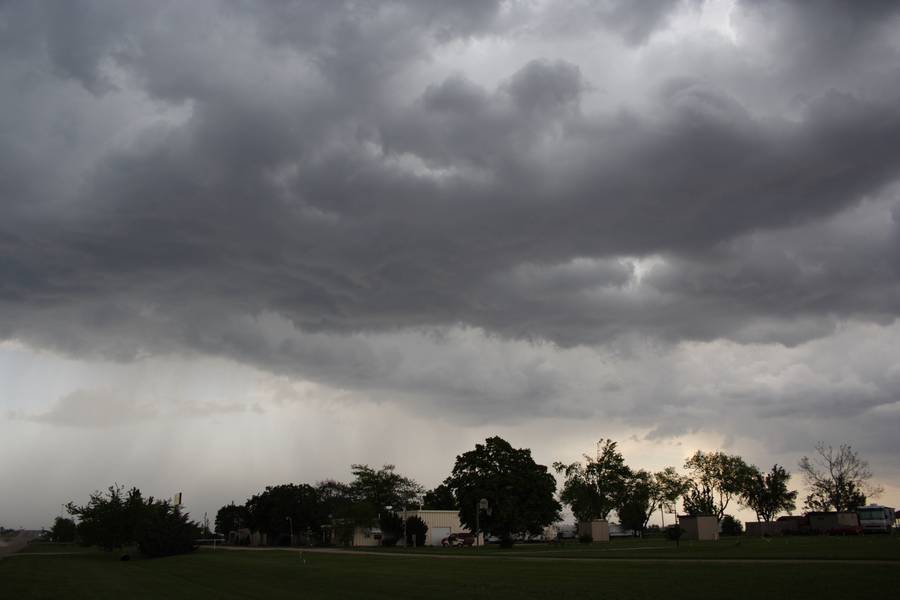 cumulonimbus thunderstorm_base : E of Grand Island, Nebraska, USA   14 May 2007