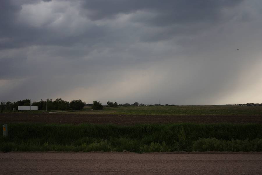 raincascade precipitation_cascade : E of Grand Island, Nebraska, USA   14 May 2007