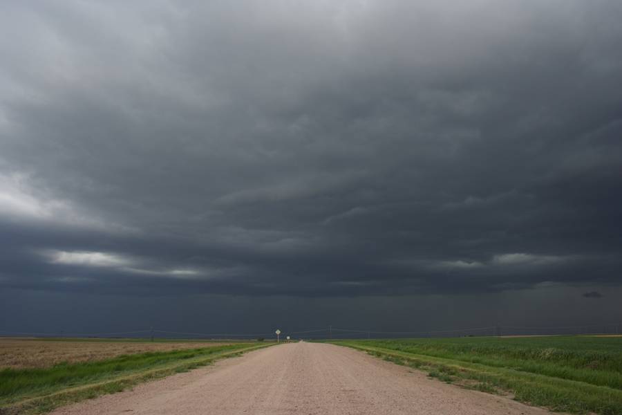 cumulonimbus thunderstorm_base : S of Bridgeport, Nebraska, USA   21 May 2007