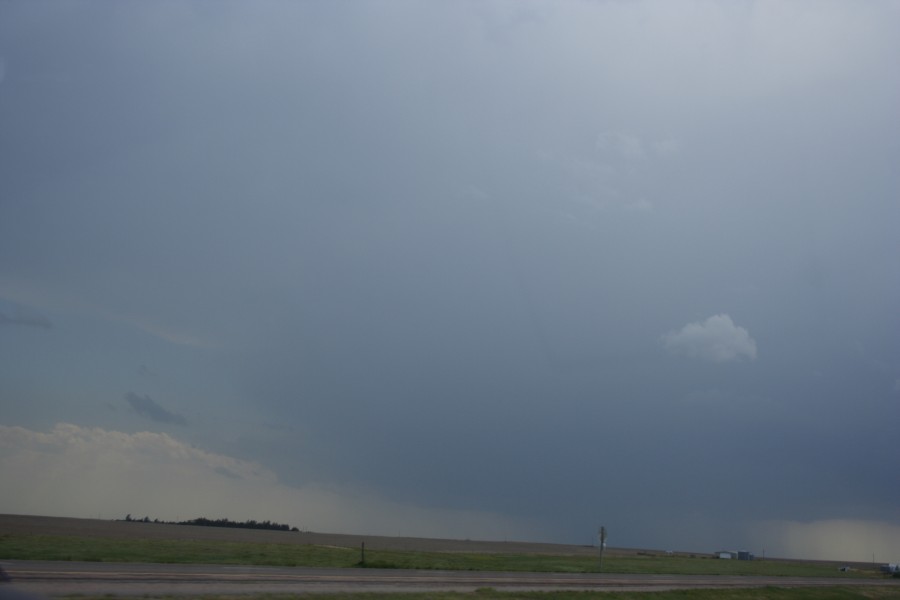 cumulonimbus supercell_thunderstorm : W of WaKeeney, Kansas, USA   22 May 2007