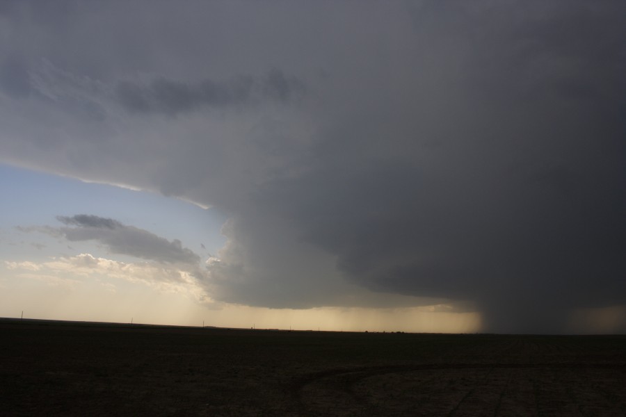 cumulonimbus thunderstorm_base : W of WaKeeney, Kansas, USA   22 May 2007