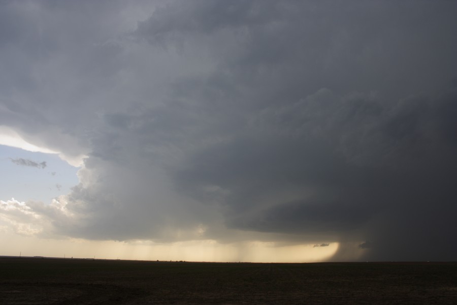 raincascade precipitation_cascade : W of WaKeeney, Kansas, USA   22 May 2007