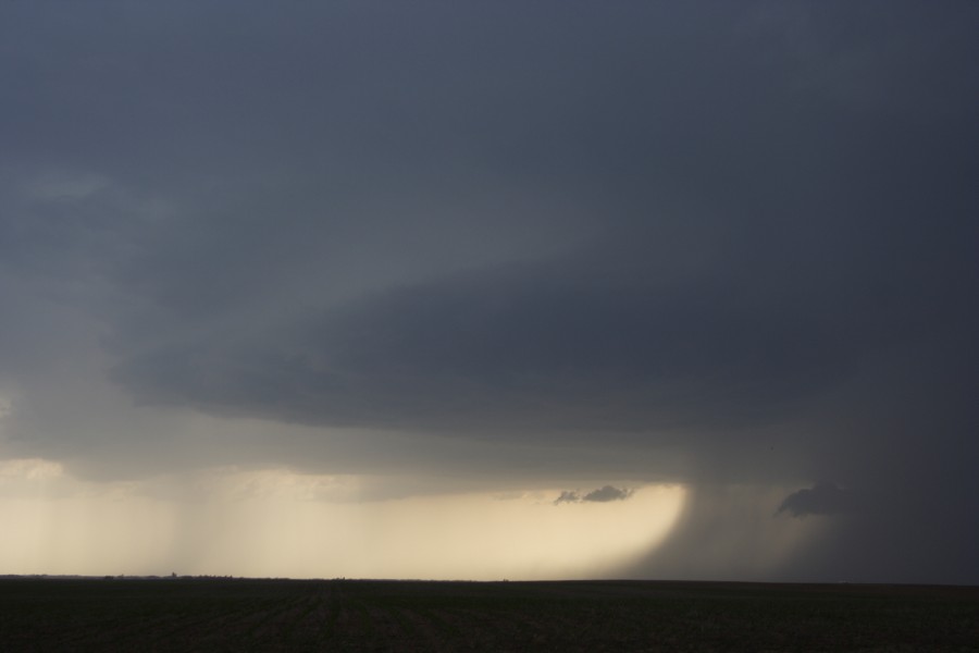 cumulonimbus thunderstorm_base : W of WaKeeney, Kansas, USA   22 May 2007