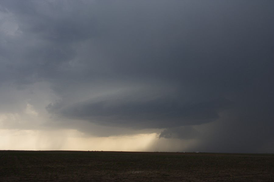 tornadoes funnel_tornado_waterspout : W of WaKeeney, Kansas, USA   22 May 2007