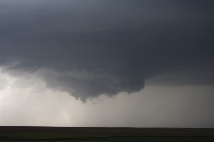 cumulonimbus supercell_thunderstorm : near St Peters, Kansas, USA   22 May 2007