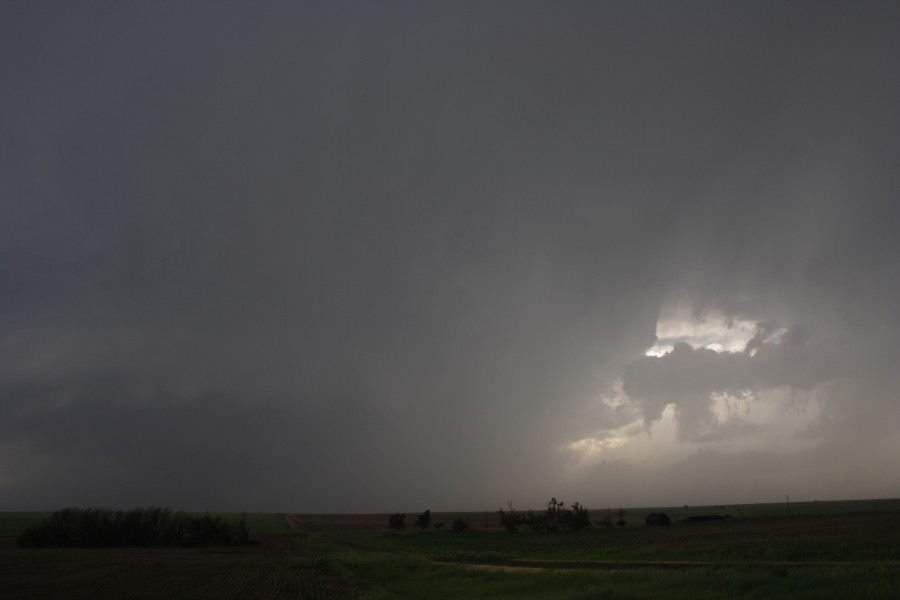 cumulonimbus thunderstorm_base : E of St Peters, Kansas, USA   22 May 2007