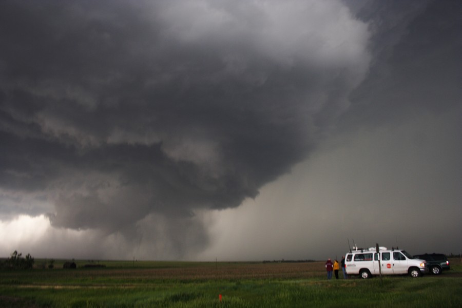 cumulonimbus thunderstorm_base : E of St Peters, Kansas, USA   22 May 2007