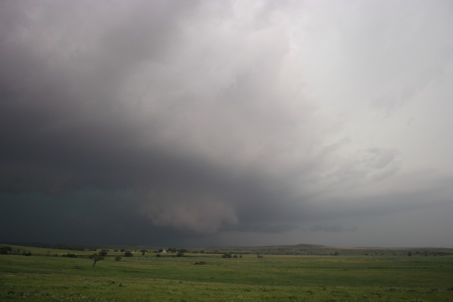 cumulonimbus supercell_thunderstorm : SE of Perryton, Texas, USA   23 May 2007