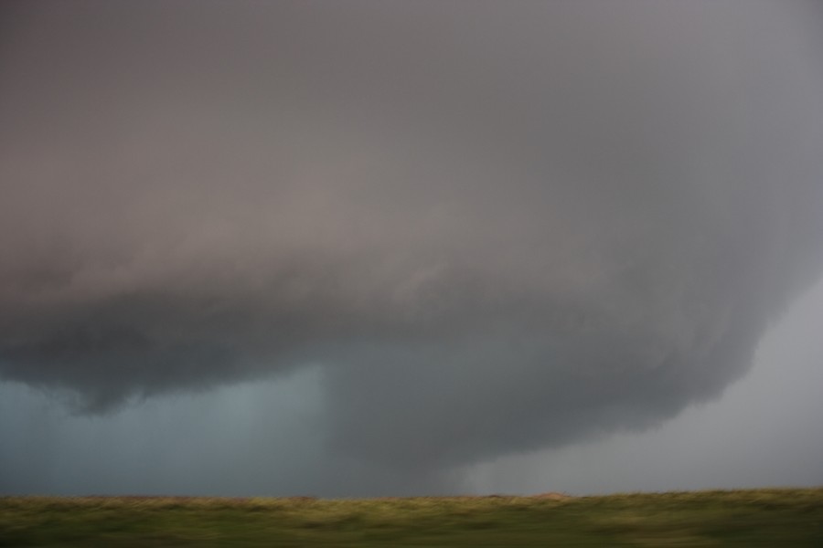 cumulonimbus thunderstorm_base : SE of Perryton, Texas, USA   23 May 2007