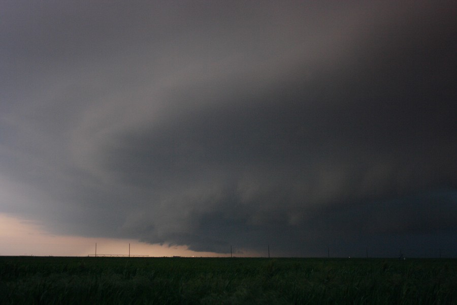 cumulonimbus thunderstorm_base : S of Darrouzett, Texas, USA   23 May 2007