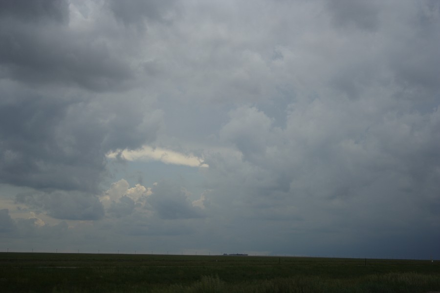 anvil thunderstorm_anvils : E of Limon, Colorado, USA   29 May 2007