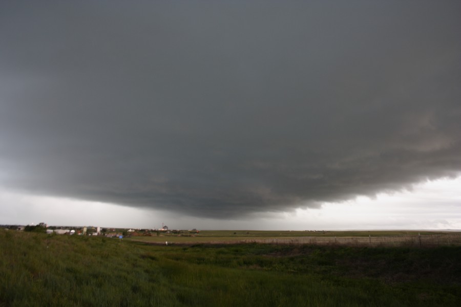 shelfcloud shelf_cloud : E of Limon, Colorado, USA   29 May 2007