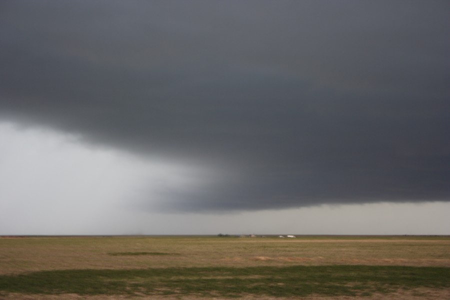 cumulonimbus thunderstorm_base : Arriba, Colorado, USA   29 May 2007