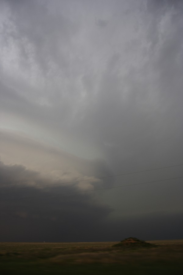 cumulonimbus supercell_thunderstorm : E of Keyes, Oklahoma, USA   31 May 2007