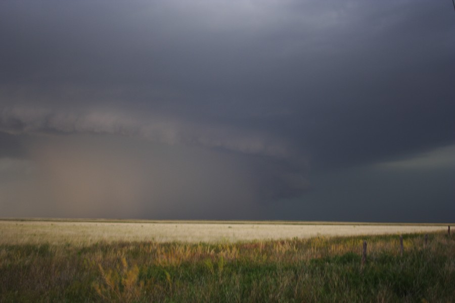 cumulonimbus supercell_thunderstorm : E of Keyes, Oklahoma, USA   31 May 2007