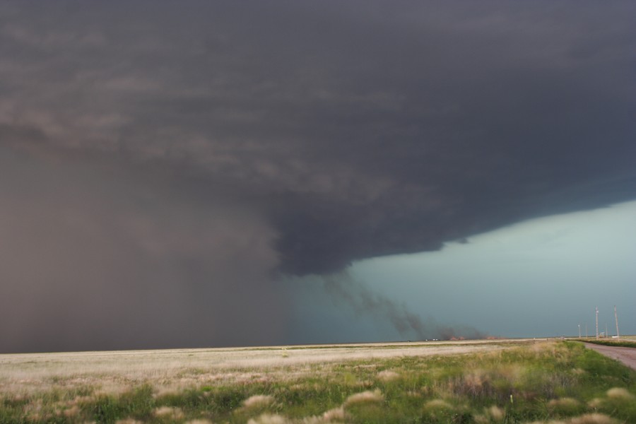 cumulonimbus supercell_thunderstorm : E of Keyes, Oklahoma, USA   31 May 2007