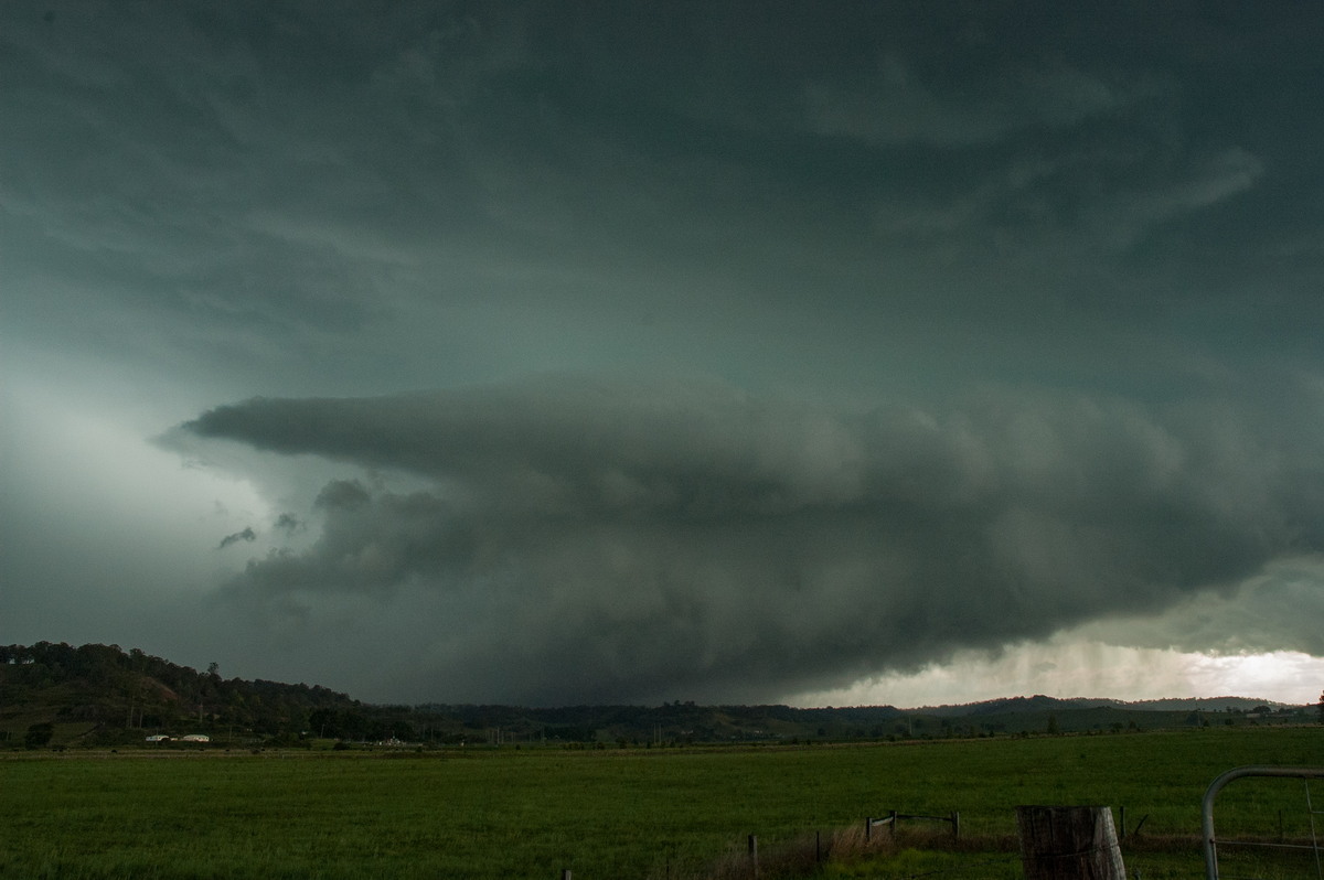 shelfcloud shelf_cloud : South Lismore, NSW   9 October 2007