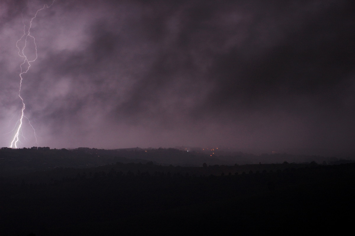 lightning lightning_bolts : McLeans Ridges, NSW   12 October 2007