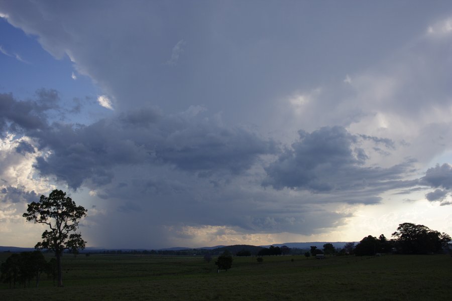 thunderstorm cumulonimbus_incus : near Kyogle, NSW   30 October 2007