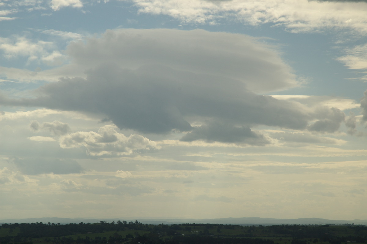 altocumulus lenticularis : Wyrallah, NSW   4 November 2007