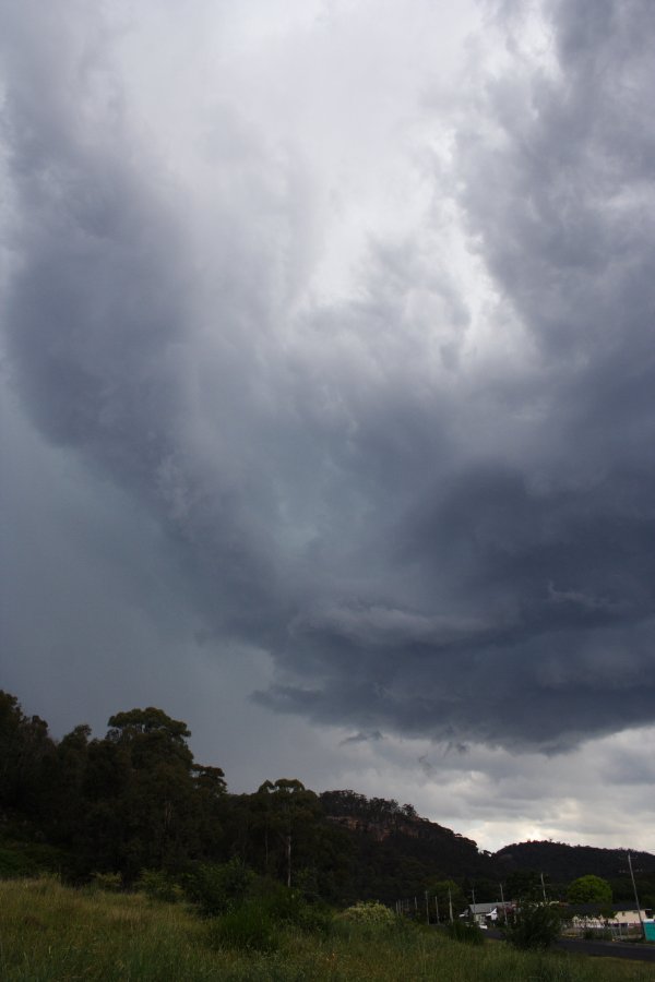 cumulonimbus thunderstorm_base : Lithgow, NSW   19 November 2007