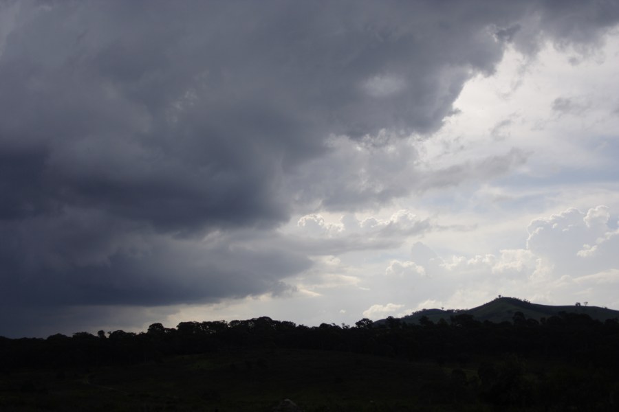 cumulonimbus thunderstorm_base : E of Portland, NSW   8 December 2007