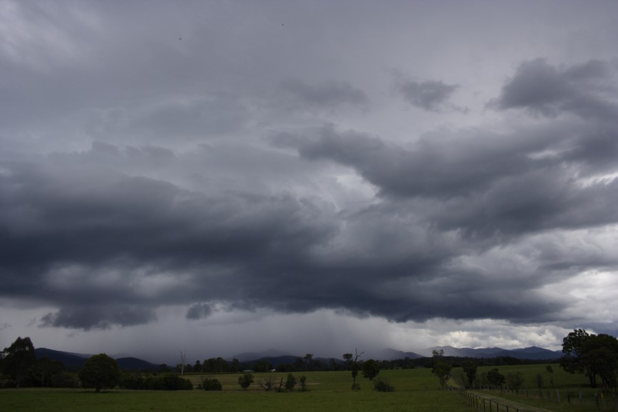 cumulonimbus thunderstorm_base : NW of Kempsey, NSW   10 December 2007