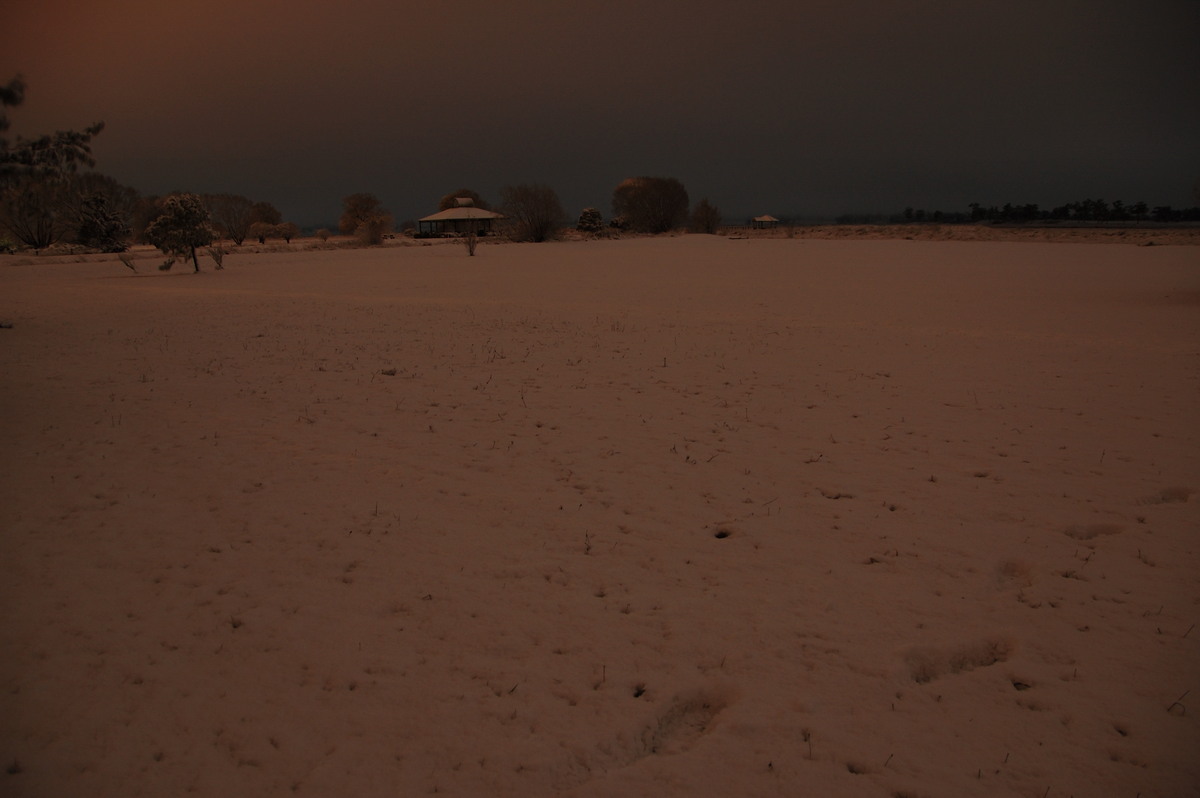 snow snow_pictures : Guyra, NSW   18 May 2008