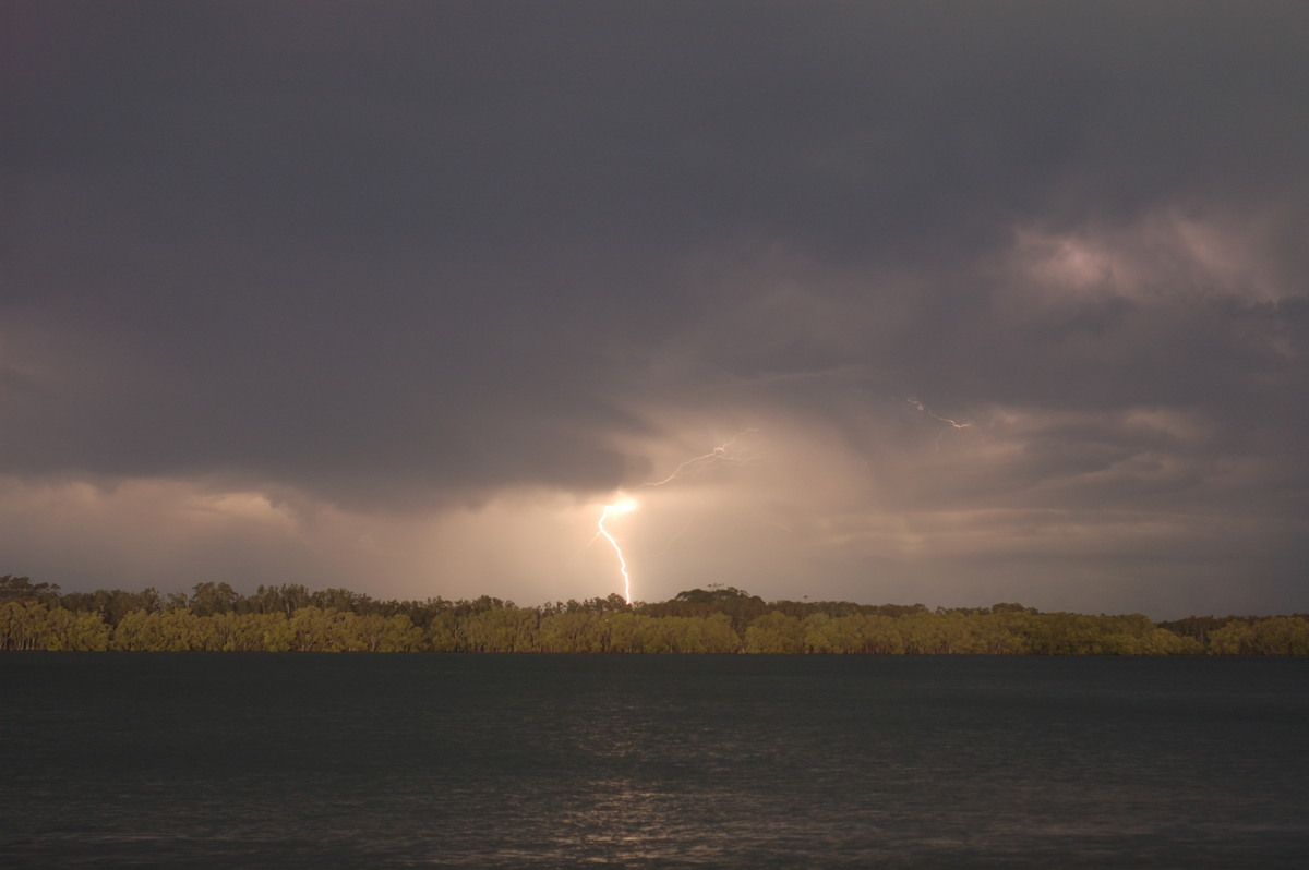 lightning lightning_bolts : Ballina, NSW   12 September 2008