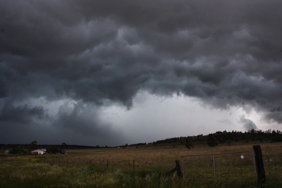 cumulonimbus supercell_thunderstorm : W of Gunnedah, NSW   14 October 2008