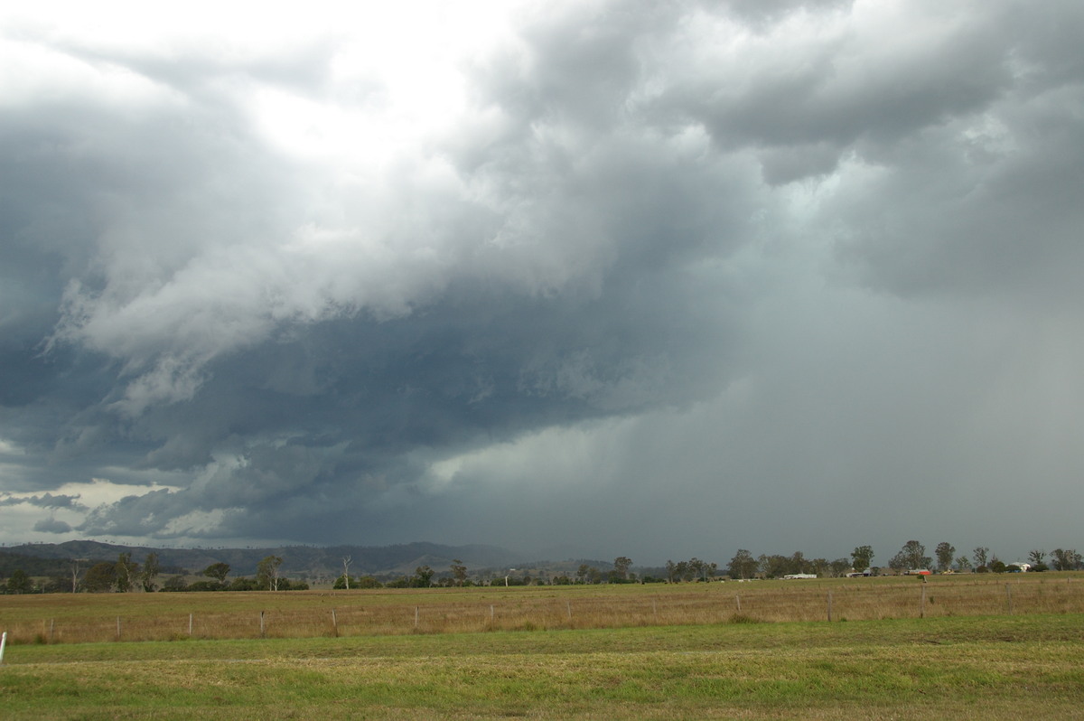 cumulonimbus thunderstorm_base : Laravale, QLD   16 November 2008