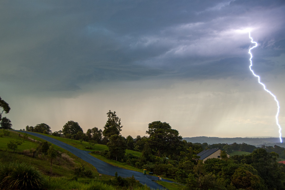 lightning lightning_bolts : McLeans Ridges, NSW   3 December 2008